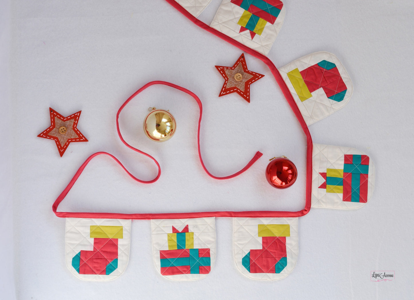 Stocking Treasures Bunting Pattern
