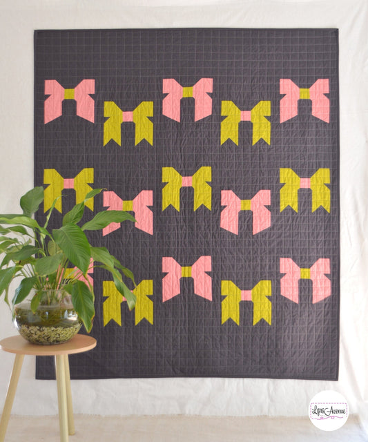 Bow Parade Quilt: A Two-Colour Version with a Twist