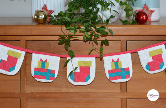 Stocking Treasures Bunting Pattern